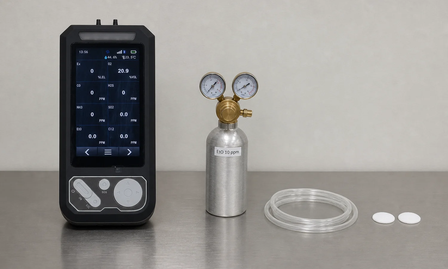 Otywell OT139 detector with an EtO calibration cylinder and filter discs